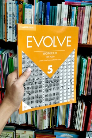 bộ evolve level 5 workbook with audio - Ảnh 7