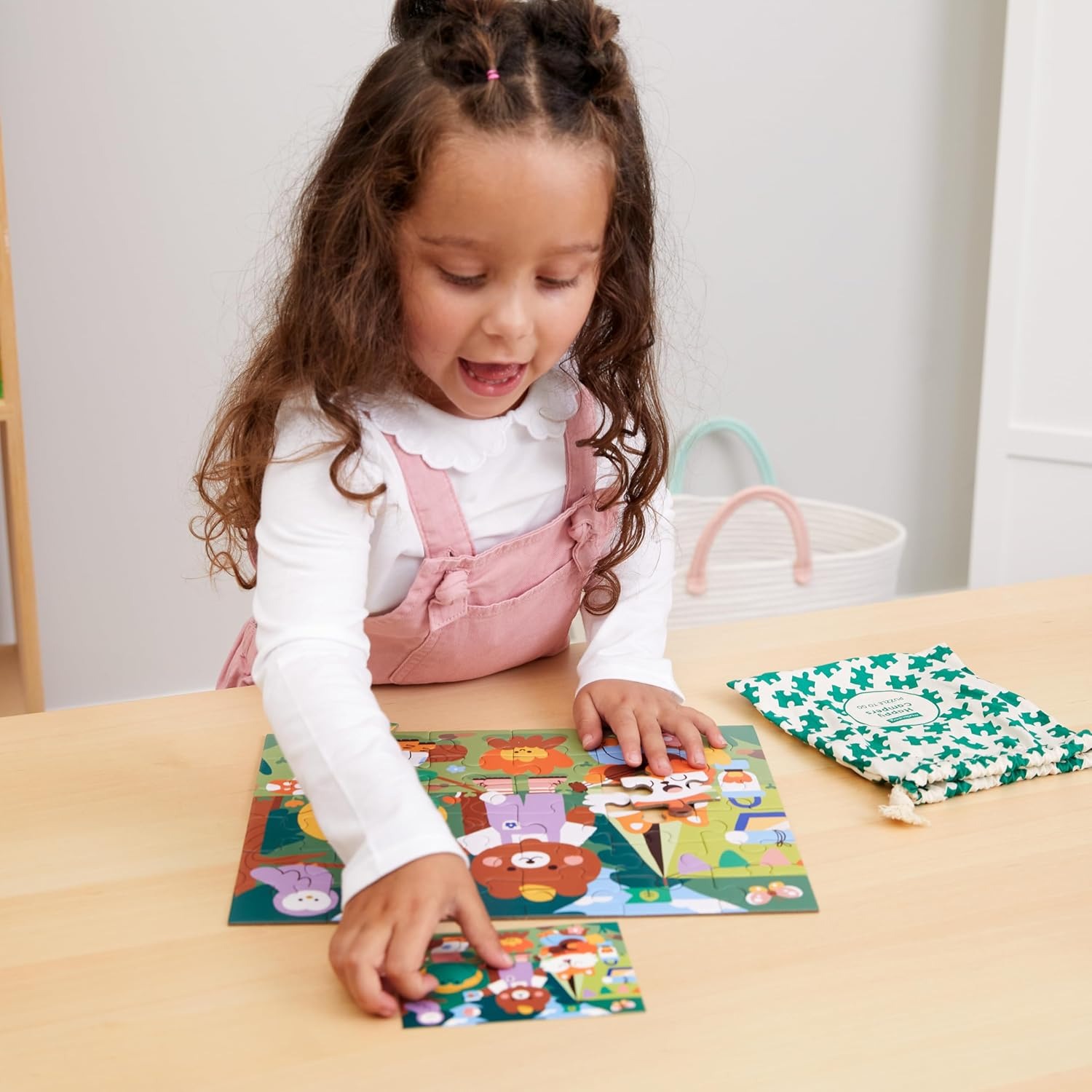 Bộ Happy Campers 36 Piece Puzzle To Go - Ảnh 5