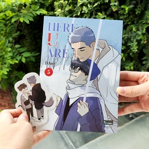 bộ here u are - tập 5 - tặng kèm bookmark bế hình nhân vật - Ảnh 4