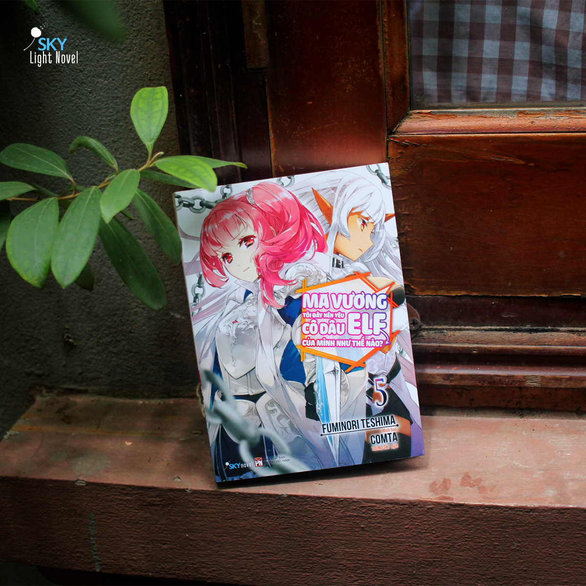 Bo
						
										
										Ma Vuong Toi Day Nen Yeu Co Dau Elf Cua Minh Nhu The Nao? - Tap 5 - Ban Dac Biet - Tang Kem Bookmark + Postcard + Card Trong - Ảnh 8