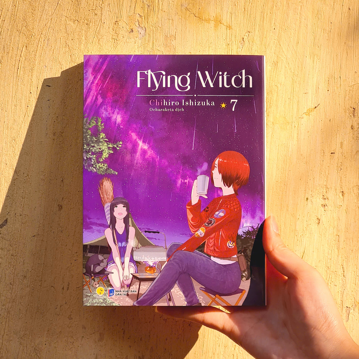Bộ Bộ Manga - Flying Witch - Tập 6 + Tập 7 (Bộ 2 Tập) - Bản Đặc Biệt - Tặng Kèm Postcard Bồi Cứng - Ảnh 8