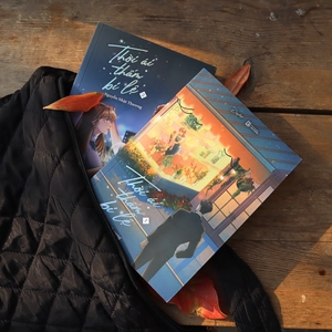 bộ sách thời ái thấm bi lệ - tập 1 + tập 2 - bản đặc biệt - tặng kèm 2 bookmark + 1 postcard bồi cứng - Ảnh 8
