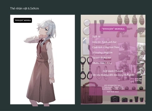 bộ spy room - lớp học điệp viên - tập 7: hyoujin monika - bản siêu đặc biệt - tặng kèm bookmark + thẻ nhân vật + huy hiệu + standee - Ảnh 4
