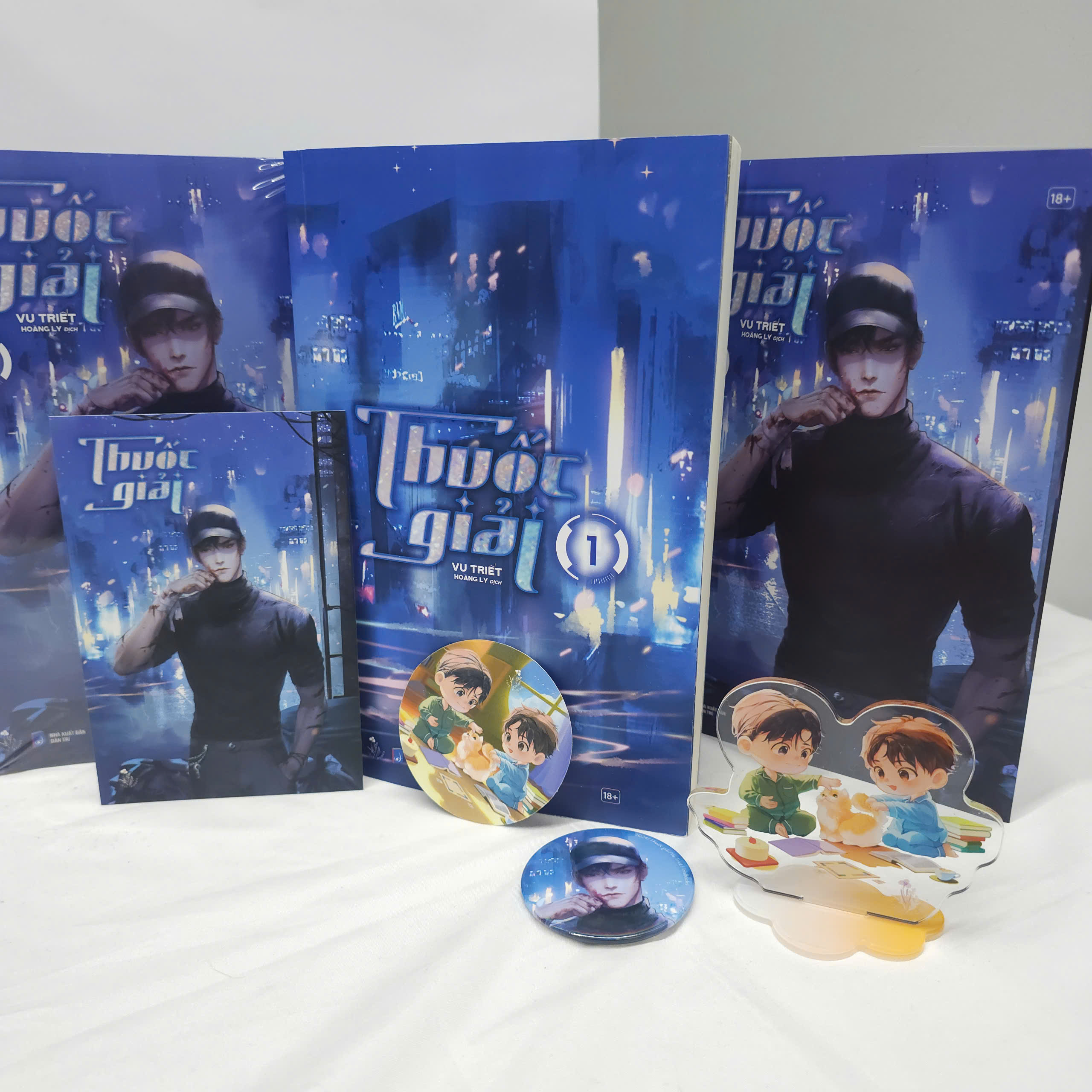 Bộ Thuốc Giải - Tập 1 - Bản Đặc Biệt - Tặng Kèm Bookmark Bế + Postcard + Huy Hiệu + Standee - Ảnh 7