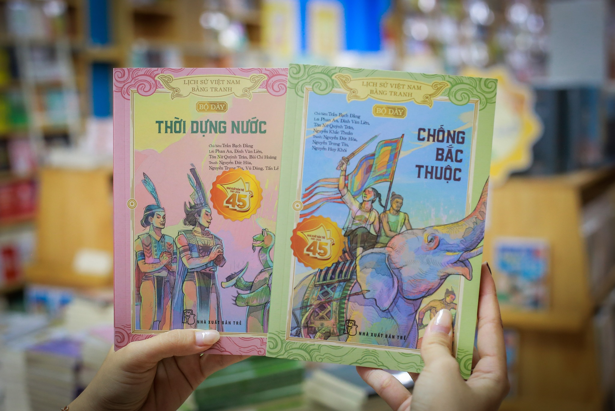 Boxset Lịch Sử Việt Nam Bằng Tranh - Bộ Dày (Hộp 12 Cuốn) - Tặng Kèm 12 Postcard - Ảnh 5