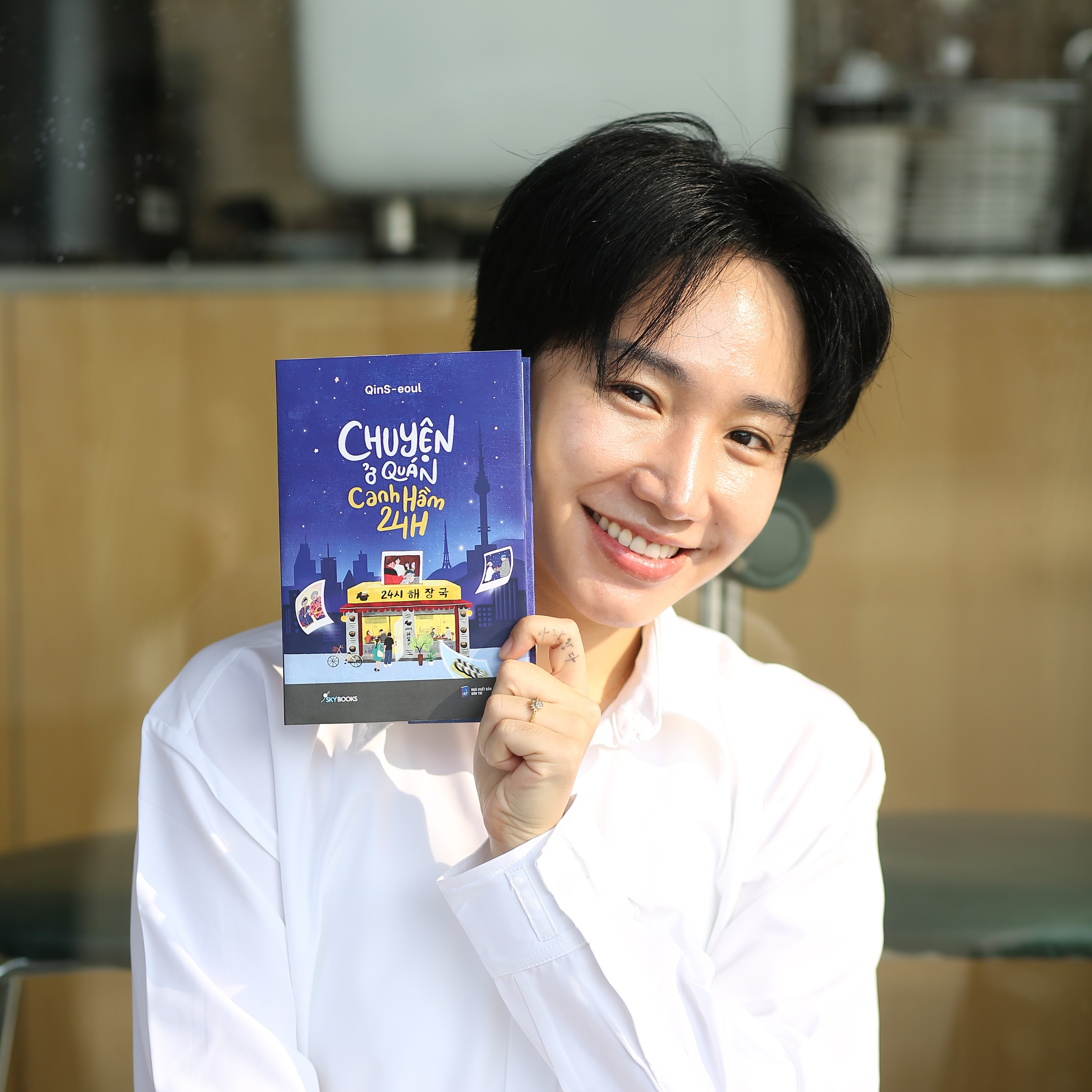 chuyện ở quán canh hầm 24h - tặng kèm bookmark - Ảnh 3