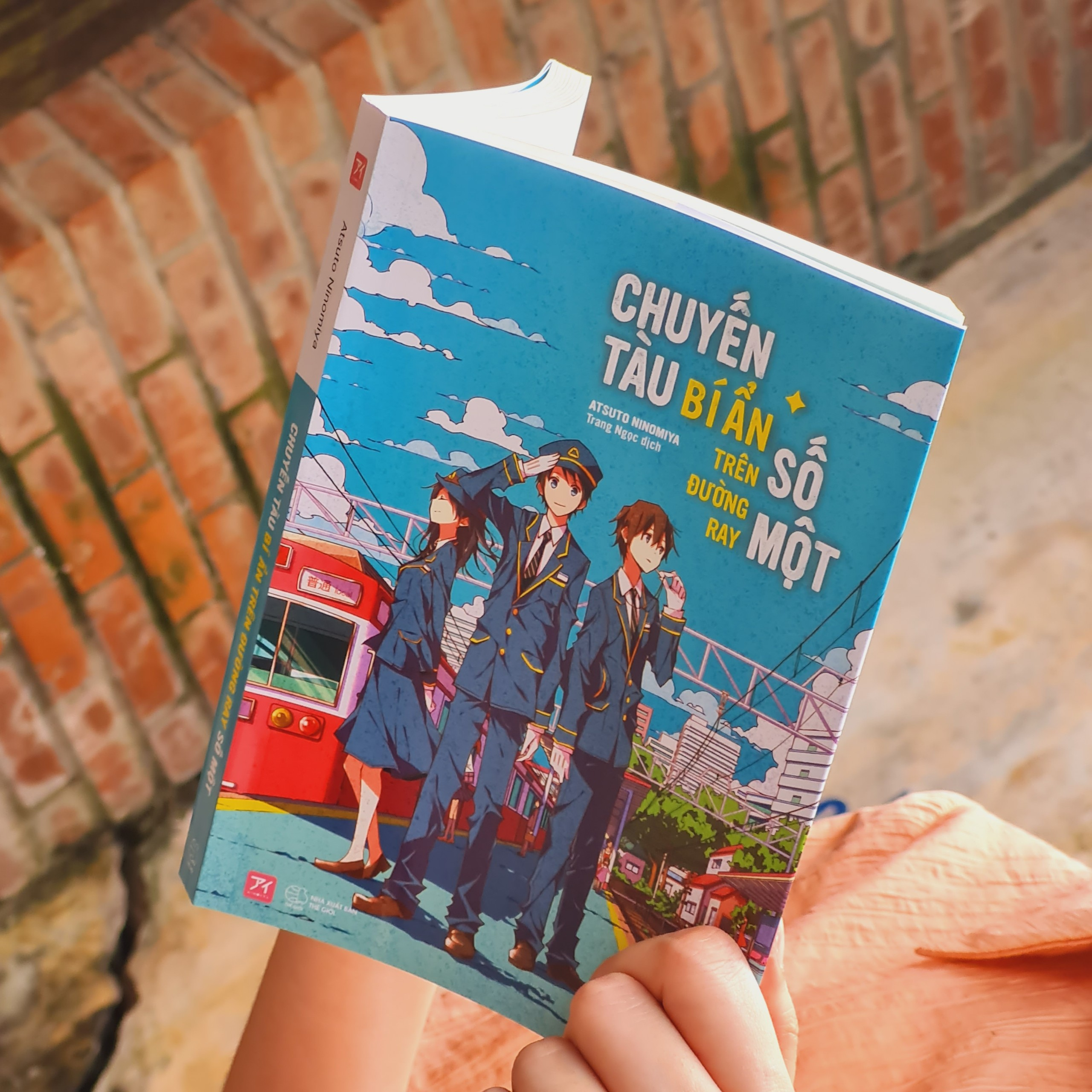 chuyến tàu bí ẩn trên đường ray số một - tặng kèm bookmark - Ảnh 4
