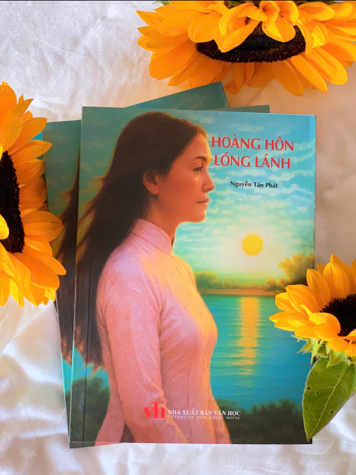Hoàng Hôn Lóng Lánh - Ảnh 4