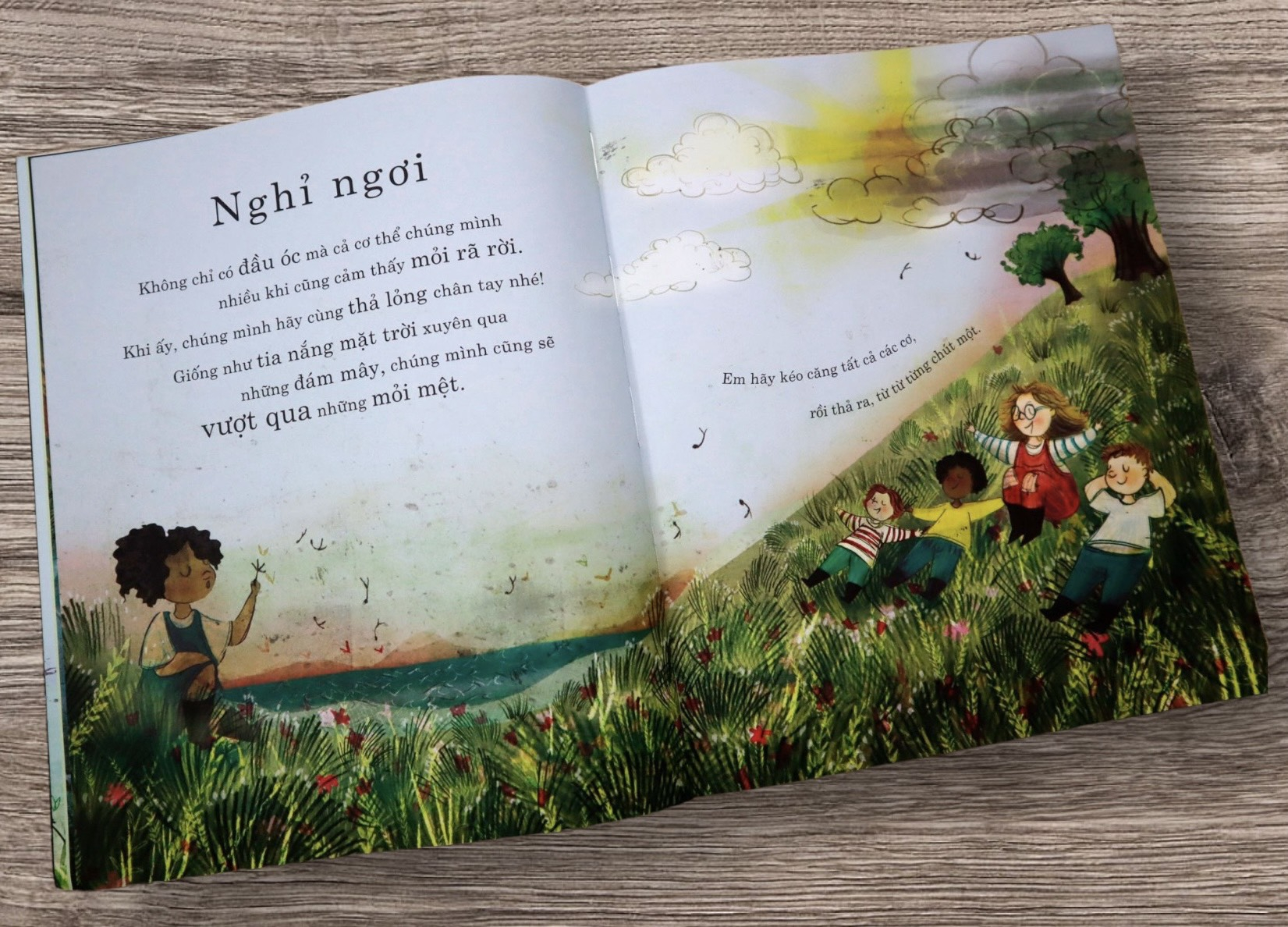 một cuốn sách về chánh niệm dành cho trẻ em - hạnh phúc bây giờ và ở đây - Ảnh 6