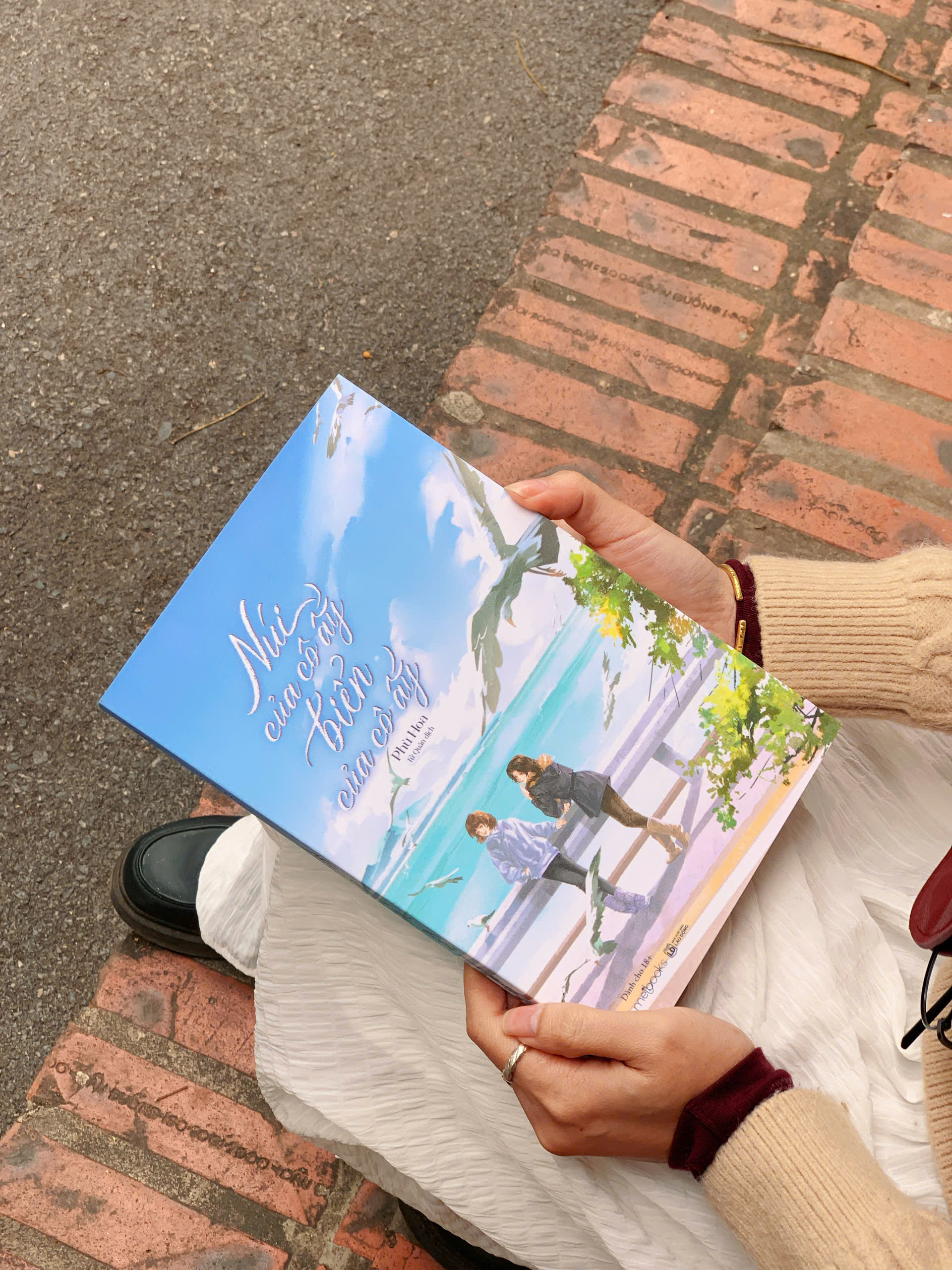 Núi Của Cô Ấy, Biển Của Cô Ấy (Tái Bản 2026) - Tặng Kèm Bookmark - Ảnh 5