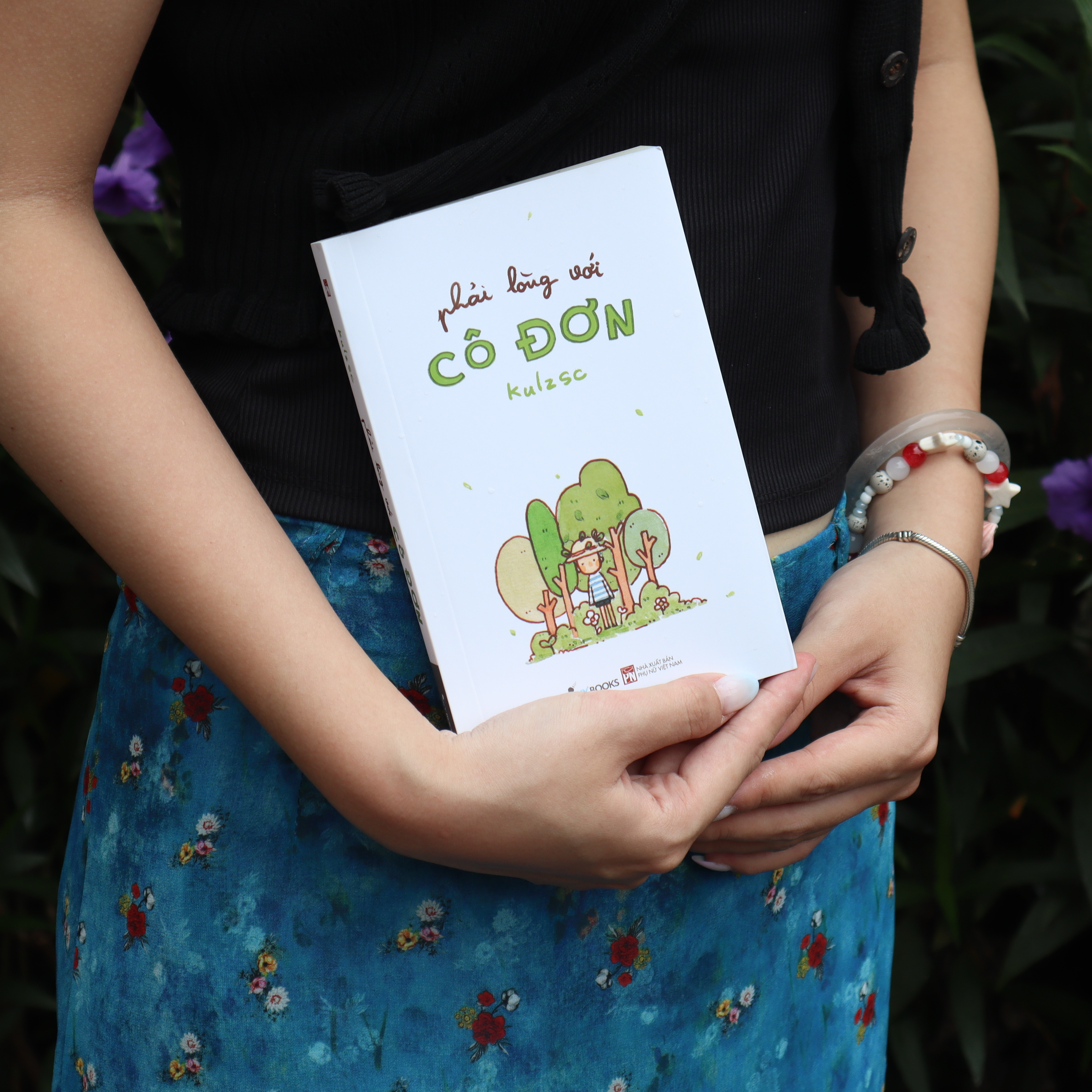 Phải Lòng Với Cô Đơn (Tái Bản 2026) - Bản Đặc Biệt - Tặng Kèm 3 Postcard - Ảnh 7