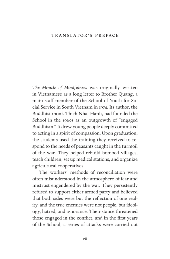 the miracle of mindfulness, gift edition: an introduction to the practice of meditation - Ảnh 7