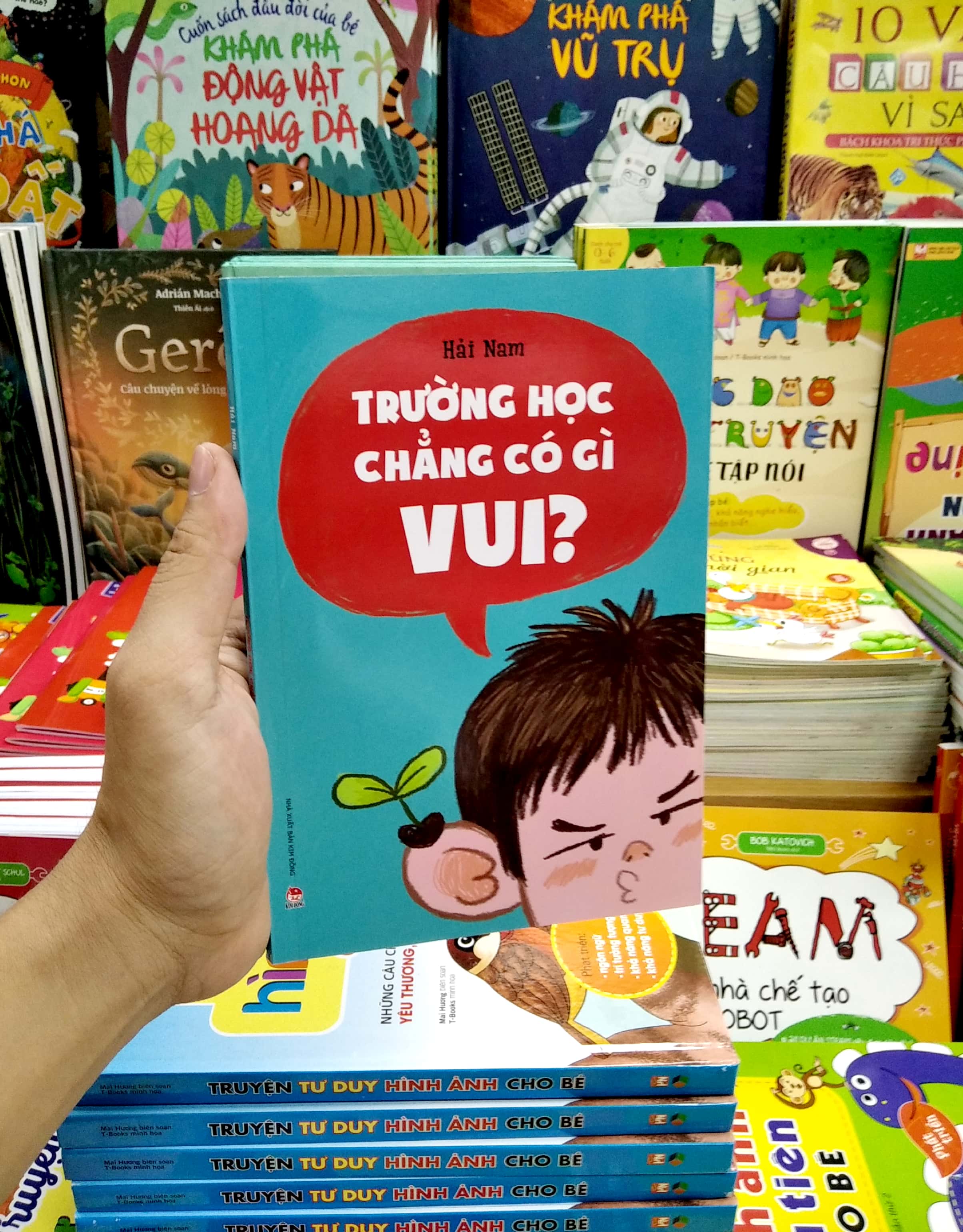 Trường Học Chẳng Có Gì Vui? - Ảnh 2