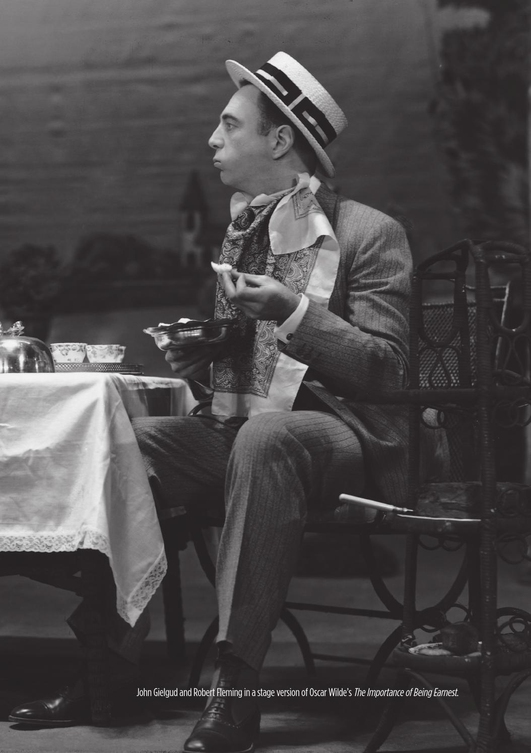 young adult eli readers - the importance of being earnest - stage 6 c2 - downloadable audio files - Ảnh 10